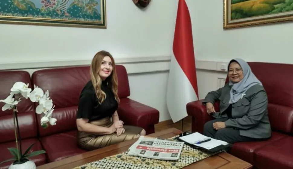 RAZGOVOR U VELEPOSLANSTVU: NJ. E. SUWARTINI WIRTA I INA STAŠEVIĆ