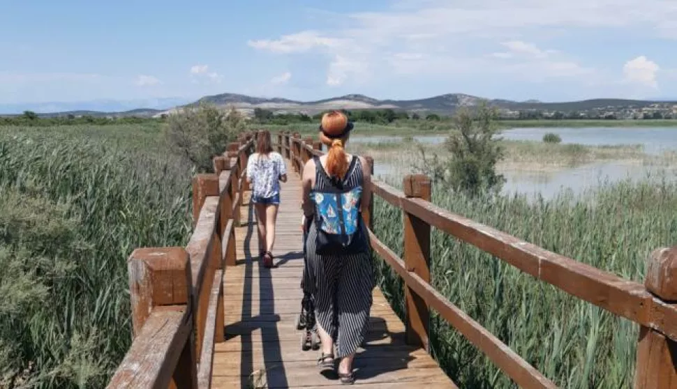 KORAK U SADAŠNJOST: PREKO ŠETNICE DO PRIRODNIH LJEPOTA JEZERA...

