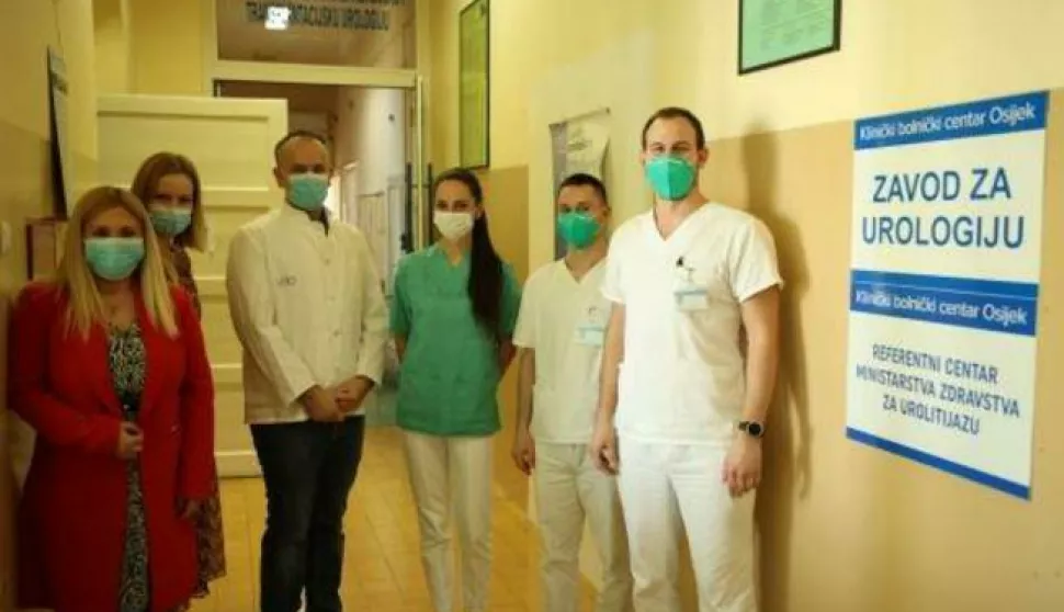 Ekipa sa Zavoda za urologiju KBC-a Osijek koja predvodi projekt

