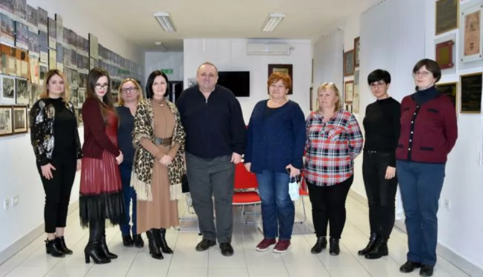 Gradonačelnik Dinko Burić s dijelom najbližih suradnica