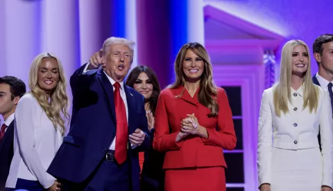 epa11486793 Republican presidential nominee Donald J. Trump (C-L) stands with his wife Melania (C-R) after speaking on the final day of the Republican National Convention (RNC) at Fiserv Forum in Milwaukee, Wisconsin, USA, 18 July 2024. The convention comes days after a 20-year-old Pennsylvania man attempted to assassinate former president and current Republican presidential nominee Donald Trump. The 2024 Republican National Convention is being held from 15 to 18 July, in which delegates of the United States' Republican Party select the party's nominees for president and vice president in the 2024 United States presidential election. EPA/JUSTIN LANE