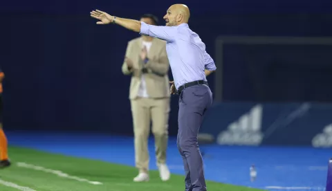 Zagreb, 27.8.2023.- Utakmica 6. kola HNL-a Dinamo - Rijeka na stadionu Maksimir. Na slici nogometai Dinama. trener Rijeke eljko Sopić. foto HINA/ Damir SENČAR/ ua