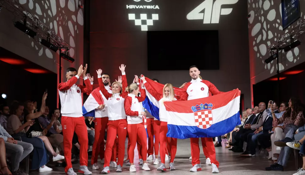 Zagreb, 04.07.2024 - Službeno predstavljanje olimpijske kolekcije "Prema svjetlima Pariza", sportske odjeće koju će hrvatski olimpijci nositi na Olimpijskim igrama u Parizu. foto HINA/ Damir SENČAR/ ds