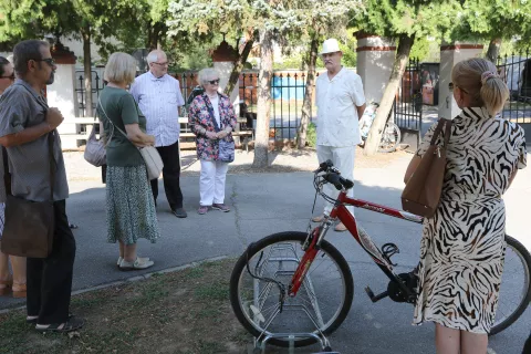 Osijek, 26. 07. 2024, Groblje Sv. Ane, popularno zvano Anino groblje, obilazak groblja s Vladom Pestom.snimio GOJKO MITIĆ