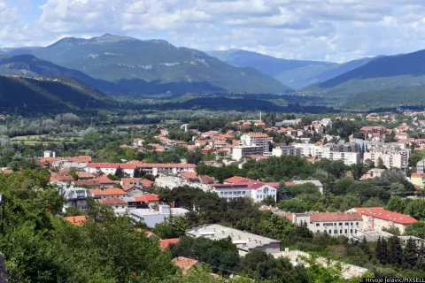 22.05.2024., Knin - Pogled na hrvatski kraljevski grad Knin sa tvrdjave. Photo: Hrvoje Jelavic/PIXSELL