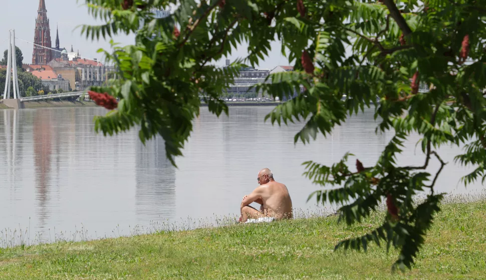 Osijek, 07. 06. 2024., Copacabana, Kopika, kupaliste, bazeni, kupaciSNIMIO BRUNO JOBST