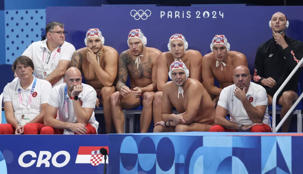 Pariz, 28.07.2024 - Vaterpolo utakmica turnira Olimpijskih igara Pariz 2024 između reprezentacija Hrvatske i Crne Gore. Na slici izbornik hrvatske vaterpolo reprezentacije Ivica Tucak.foto HINA/ Damir SENČAR/ ds