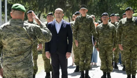 Ministar Ivan Anušić posjetio vinkovačku vojarnu
