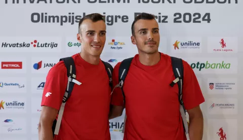 Velika Gorica, 20.07.2024 - Ispraćaj prve grupe sportaša olimpijaca na Olimpijske igre u Parizu 2024 sa Međunarodne zračne luke Franjo Tuđman. Na slici Anton Lončarić, Patrik Lončarić.foto HINA/ Damir SENČAR/ ds