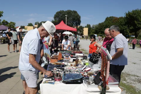 Osijek, 03. 08. 2024., kod školjke, sajam antikvitetaSNIMIO BRUNO JOBST