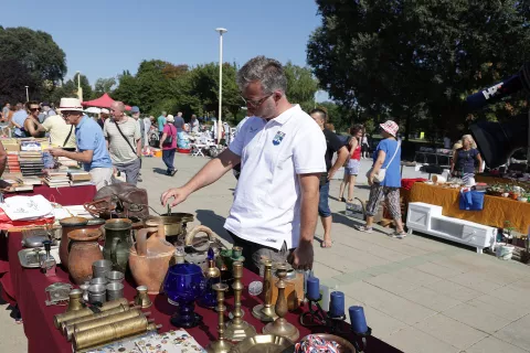 Osijek, 03. 08. 2024., kod školjke, sajam antikvitetaSNIMIO BRUNO JOBST