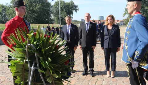 Osijek, 05. 08.2024, Kapelica mira, obilježavanje Dana pobjede i domovinske zahvalnosti, i Dana hrvastskih branitelja. Vijenci i svijeće.snimio GOJKO MITIĆ