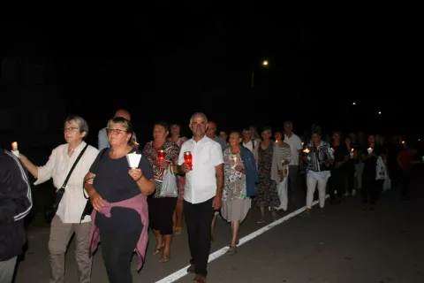 Marijansko svetište u Ilači - procesija noć uoči blagdana velike Gospe