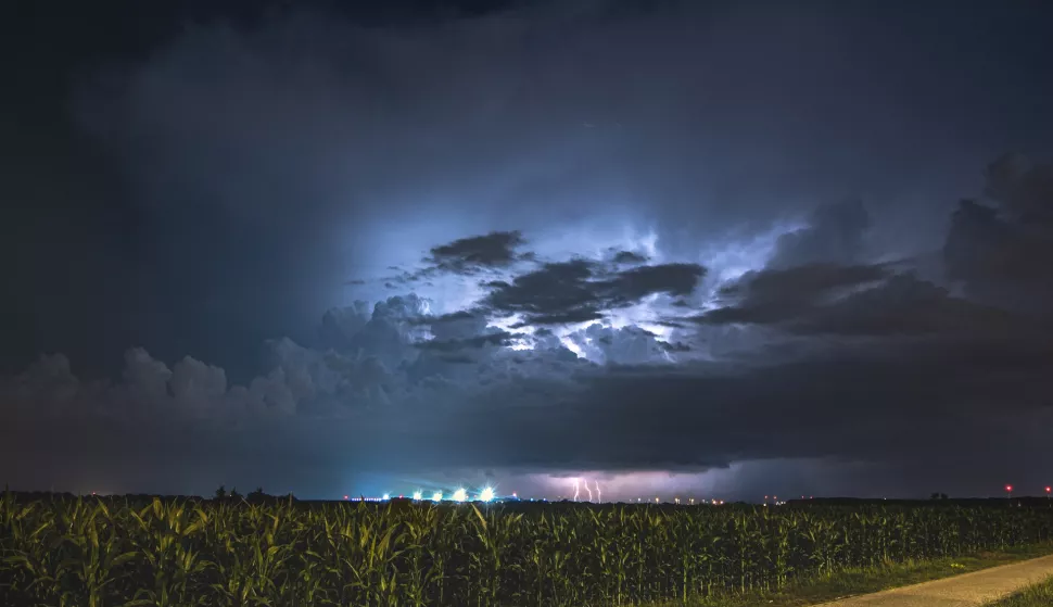 01.07.2020., Zagreb - Snazan cumulonimbus koji je donio tucu u okolici Zagreba.rrPhoto: Bruno Fantulin/PIXSELL