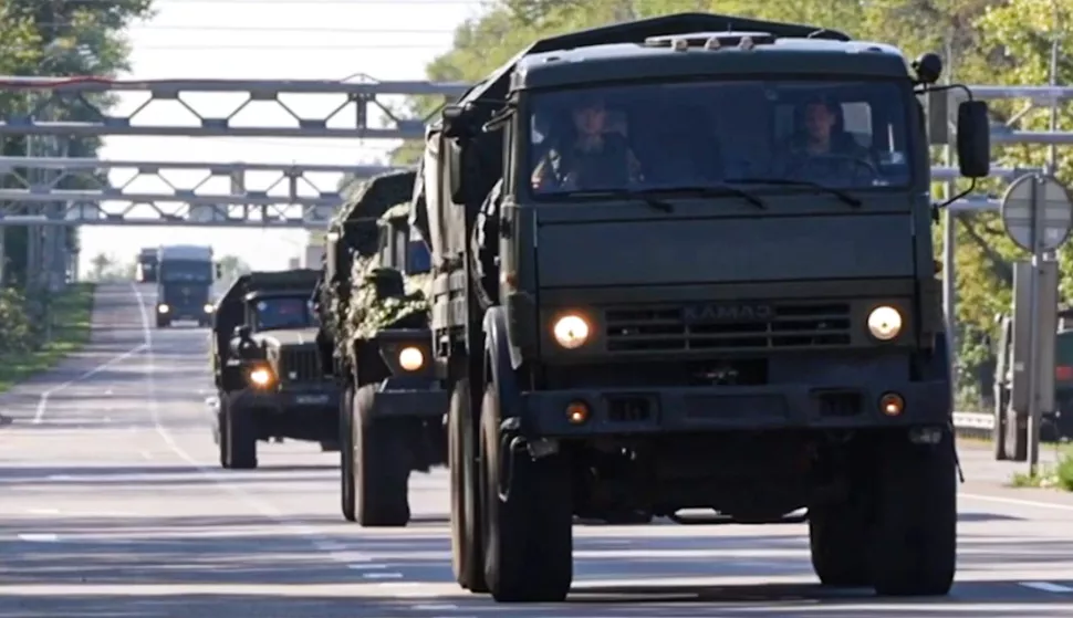 RUSSIA, KURSK REGION - AUGUST 9, 2024: A convoy of military vehicles of the Russian Armed Forces moves towards the Sudzha District. Ukraine launched a massive attack on the Kursk Region of Russia on August 6, missile alerts issued frequently across the region. Video grab. Best quality available. Russian Defence Ministry/TASS/Sipa USA Photo: Tass/SIPA USA