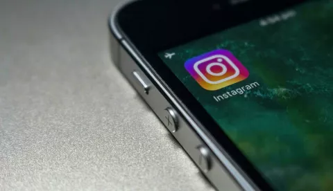 Instagram na telefonu