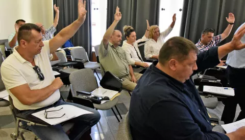 Slavonija...Vinkovci....12.08.2024.velika gradska vijećnica; 28. sjednica gradskog vijeća; predsjedao predsjednik gradskog vijeća Mladen Karlić;foto Gordan Panić