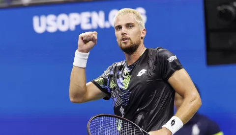 epa10838989 Borna Gojo of Croatia reacts to winning a point over Novak Djokovic of Serbia during their fourth round match at the US Open Tennis Championships at the USTA National Tennis Center in Flushing Meadows, New York, USA, 03 September 2023. The US Open runs from 28 August through 10 September. EPA/CJ GUNTHER