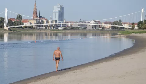 Osijek, 31. 07. 2024, Kopika, Drava, kupanje, jutro na Dravi, plaža, kupači, kupačSNIMIO BRUNO JOBST