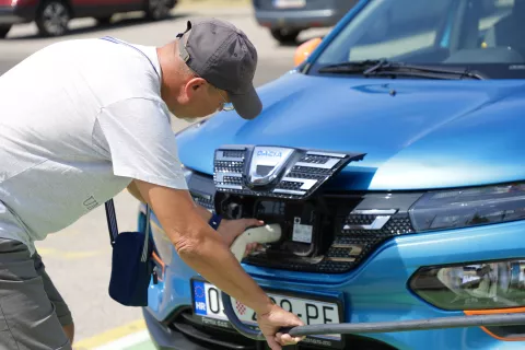 Osijek, 22. 08. 2024., Elen:, punionica, električni automobil, HEP, KušecSNIMIO BRUNO JOBST