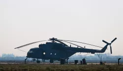 Zagreb, 10.02.2023. - Ministar obrane RH Mario Banožić sa suradnicima obišao je radove na izgradnji hangara za helikoptere UH-60 M Black Hawk na letjelištu Lučko. Na slici helikopter Mil 171 Sh (MI-17).foto HINA/ Damir SENČAR/ ds