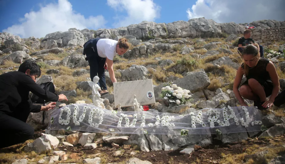 01.09.2020., Kornati - Na otoku Kornatu obiljezena je 13. obljetnica stradanja 12 vatrogasaca iz Tisnog, Vodica i Sibenika u Kornatskoj tragediji. Photo: Dusko Jaramaz/PIXSELL