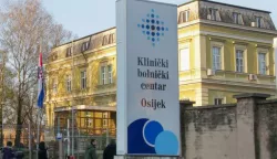 02.04.2020., Osijek - KBC Osijek trenutno ima cetiri ulaza u krug bolnice ali zbog novonastale situacije napravljena je nova organizacija ulaza i izlaza u KBC Osijek. Po tom rasporedu ulaz za sve bolesnike i djelatnike bolnice je istocni ulaz gdje je postavljen sator s termovizijskom kamerom kroz koji moraju proci svi koji dolaze u KBC.Photo: Dubravka Petric/PIXSELL