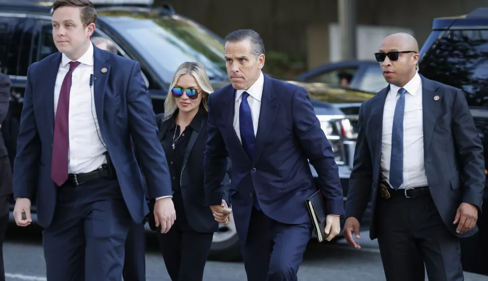 epa11587581 Hunter Biden (2-R) arrives to the First Street US Courthouse in Los Angeles, California, USA, 05 September 2024. Hunter Biden is facing nine charges of failing to file four years worth of taxes on time to avoid paying at least 1.4 million USD in taxes, while making millions of dollars from foreign business entities. EPA/CAROLINE BREHMAN