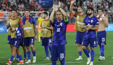 Osijek, 08. 09. 2024, Opus Arena, UEFA Nations League, nogometna utakmica Hrvatska - Poljska. Luka Modrić i ostatak reprezentacije.snimio GOJKO MITIĆ