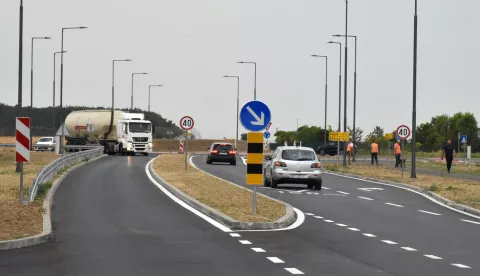 slavonija...Vinkovci...09.09.2024.novi kružni tok prema Rokovcima u potpunosti otvoren za promet;foto Gordan Panić