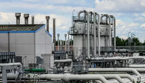 epa10065346 A general view over gas compressor station in Mallnow, Germany, 11 July 2022. The compressor station in Mallnow near the German-Polish border has stopped receiving Russian gas through the Yamal-Europe pipeline, which transits Belarus and Poland, since Russian operator Gazprom in May had discontinued usage of the Poland section. Russian state-controlled gas giant Gazprom on 11 July 2022 suspended deliveries of gas to Germany via Nord Stream 1 for scheduled annual summer maintenance works. EPA/FILIP SINGER