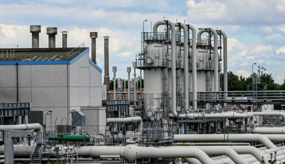 epa10065346 A general view over gas compressor station in Mallnow, Germany, 11 July 2022. The compressor station in Mallnow near the German-Polish border has stopped receiving Russian gas through the Yamal-Europe pipeline, which transits Belarus and Poland, since Russian operator Gazprom in May had discontinued usage of the Poland section. Russian state-controlled gas giant Gazprom on 11 July 2022 suspended deliveries of gas to Germany via Nord Stream 1 for scheduled annual summer maintenance works. EPA/FILIP SINGER