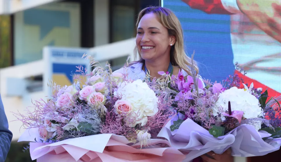 Osijek, 11. 09. 2024, Trg Slobode, doček Donne Vekić i ostalih osječkih olimpijaca, te otvaranje teniskih terena na Olimpiji.snimio GOJKO MITIĆ