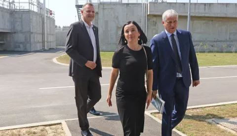 Osijek, 16. 07. 2024, Nemetin 75. Svecano predstavljanje uredjaja za prociscavanje otpadnih voda. Marko Eljuga, Zoran Djurokovic, Mato Lukic, Ivan Radic, Marija Vuckovic...snimio GOJKO MITIĆ