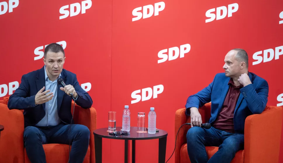 Zagreb, 19.9.2024 - Sučeljavanje kandidata za predsjednika SDP-a. Na slici Zoran Paunović i Siniša Hajdaš Dončić.Foto Hina/ Dario GRZELJ/ dag