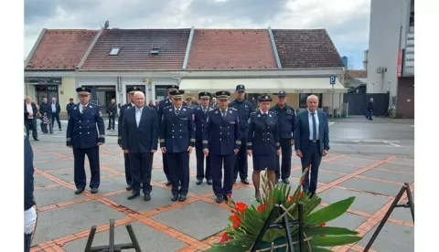 U Požegi obilježen Dan policije u sjećanje na preminule članove specijalne policije Trenk.