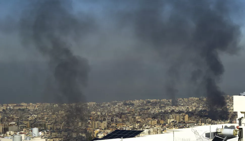 epaselect epa11629599 Smoke rises following Israeli overnight strikes in the southern suburbs of Beirut, Lebanon, 28 September 2024. The Israeli army (Tsahal) carried out a new series of attacks on the central offices of Hezbollah in Beirut on the morning of September 28, following a massive attack the day before that killed at least six people and wounded dozens of others, according to the Lebanese Ministry of Health. On September 27, the Israeli army announced in a statement that it had 'carried out a precise strike on the Central Headquarters of the Hezbollah' that were 'intentionally built under residential buildings in the heart of the Dahyeh.' EPA/WAEL HAMZEH