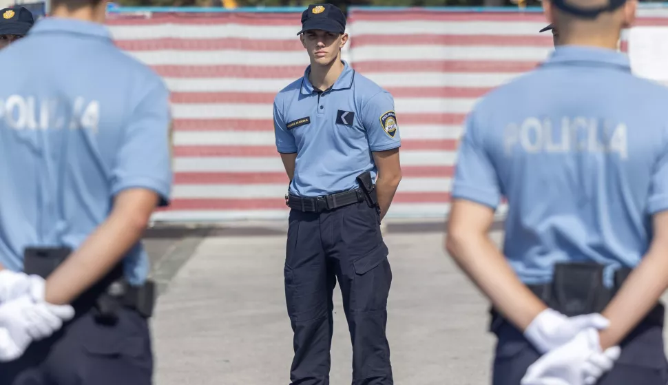 Zagreb, 27.9.2024 - Ministarstvo unutarnjih poslova obilježilo je Dan policije i blagdan svetog Mihovila svečanom akademijom u Koncertnoj dvorani "Vatroslav Lisinski". Foto Hina/ Dario GRZELJ/ dag