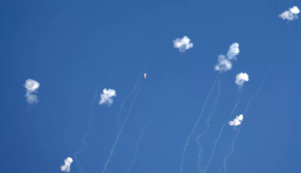 epa11626315 The Israeli Iron Dome air defense system intercepts missiles fired from south Lebanon over the upper Galilee, northern Israel, 26 September 2024. The Israeli Army (Tsahal) said on 26 September it concluded an exercise led by the Ground Forces Training Center that took place a few kilometers from the Lebanese border, adding that that over the past day fighter jets struck dozens of Hezbollah targets in Lebanon, including sites, cells, and launchers that were ready to fire toward Israeli territory. EPA/ATEF SAFADI