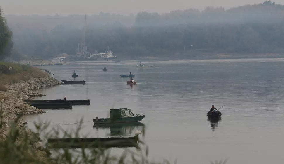 DALJ, 16. 10. 2018, DALJ, DUNAV KOD DALJA, VE?ERNJE PECANJE NA DUNAVU, RIBI?I, IZMAGLICA NA DUNAVU,SLOBODNJAKsnimio GOJKO MITI?