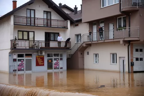 04.10.2024., Kiseljak, Bosna i Hercegovina - Zbog obilnih padalina poplavljene su ulice u Kiseljaku. Photo: Armin Durgut/PIXSELL