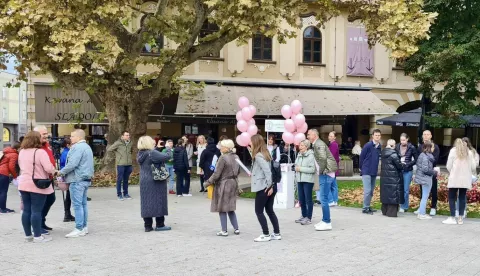 U Vinkovcima je po 15. put obilježen Dan ružičaste vrpce.