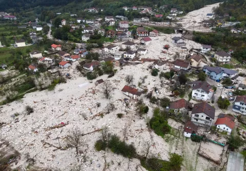 epa11642832 A picture taken with a drone shows damage caused by the flash floods in Donja Jablanica, Bosnia and Herzegovina, 05 October 2024. Central and southern parts of Bosnia and Herzegovina were hit by a severe rainstorm on 03 October 2024, which caused widespread flooding, closing roads, cutting electricity, and disrupting telecom signals. Rescue services in Jablanica and Kiseljak reported several people missing and called for army assistance, as access to Jablanica was completely blocked due to road and rail closures. 19 fatalities due to the flash floods have been confirmed so far by the regional government of Hercegovacko-Neretvanska county. EPA/NIDAL SALJIC