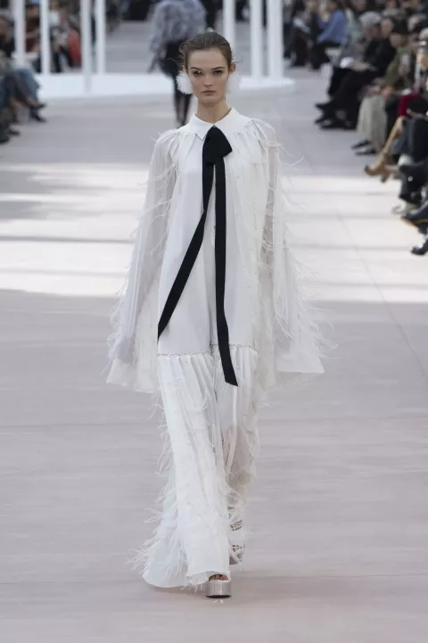 Model Lulu Tenney is seen on the catwalk at the Chanel fashion show during the Spring Summer 2025 Collections Fashion Show at Paris Fashion Week in Paris, France on October 1, 2024 (Photo by Jonas Gustavsson/Sipa USA) Photo: Jonas Gustavsson/SIPA USA