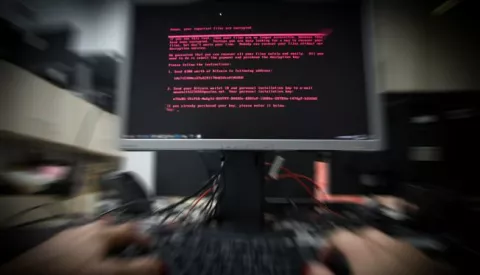 28.06.2017., Zagreb - Ransomware Petya napada racunala sirom svijeta, o koristi istu ranjivost Windowsa kao i ransomware WannaCry koji je internetom harao prije mjesec dana. rijec je o zlonamjernom programu koji sifrira datoteke na racunalu te one korisniku postaju nedostupne sve dok kriminalcima ne plate trazenu svotu za kljuc kojim ce svoje podatke desifrirati. Photo: Davor Puklavec/PIXSELL