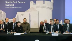 Dubrovnik, 09.10.2024 - Predsjednik Vlade Republike Hrvatske Andrej Plenković i predsjednik Ukrajine Volodimir Zelenskij domaćini su 3. sastanka na vrhu Ukrajina - Jugoistočna Europa, u Hotelu Excelsior u Dubrovniku. Početak 3. sastanka na vrhu Ukrajina - Jugoistočna Europa na kojem su uvodna obraćanja imali predsjednik Vlade Andrej Plenković i predsjednik Ukrajine Volodomir Zelenskij. foto HINA/ DAMIR SENČAR/ ds