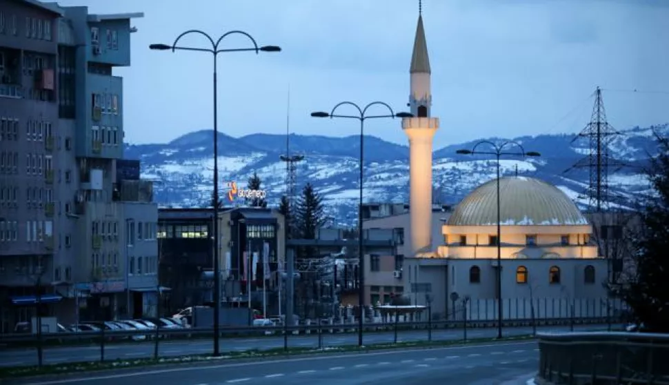 24.03.2020., Sarajevo, Bosna i Hercegovina - Prazna jedna od glavnih ulica u Sarajevu, nakon policijskog sata koji u Federaciji BiH pocinje u 18 sati.Photo: Armin Durgut/PIXSELL