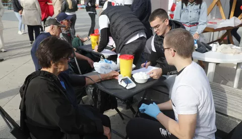 Osijek, 12. 10. 2024., Trg A.Starčevića, Dan srca, NZJZ, Udruga kadirovaskularnih bolesnika, Medicinska Škola OsijekSNIMIO BRUNO JOBST