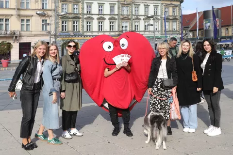 Osijek, 12. 10. 2024., Trg A.Starčevića, Dan srca, NZJZ, Udruga kadirovaskularnih bolesnika, Medicinska Škola OsijekSNIMIO BRUNO JOBST