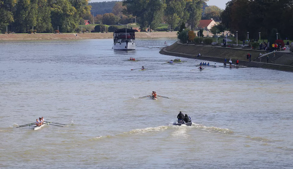 Osijek, 12. 10. 2024., Kod Iktusa, Drava, Miholjska regata 2024SNIMIO BRUNO JOBST